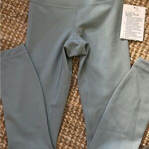 Lululemon Sz 0 NWT wondertrain